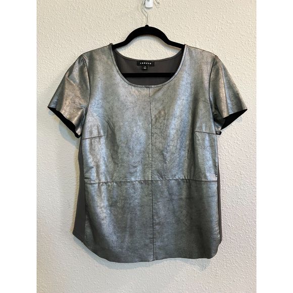 Trouve Nordstroms Silver Real Leather Short Sleeve Top Size Medium a197 - Picture 1 of 3